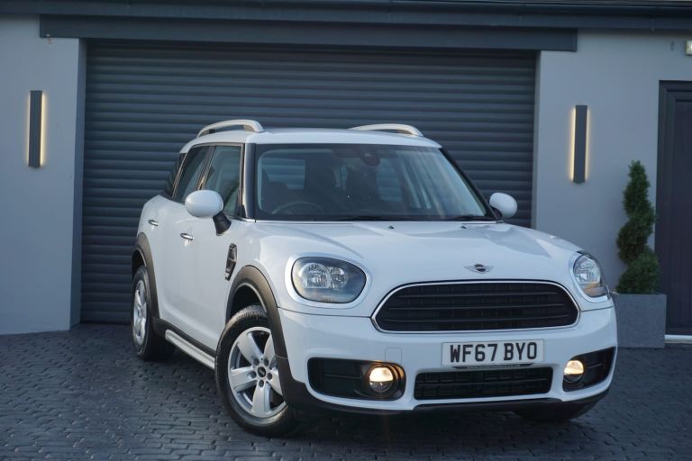 2017 MINI Countryman 2.0 Cooper D *ONLY 35.000 MILES FMSH OUTSTANDING* HATCHBACK Diesel Manual