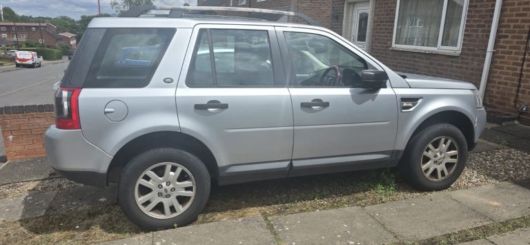 Land Rover, FREELANDER, Estate, 2010, Manual, 2179 (cc), 5 doors