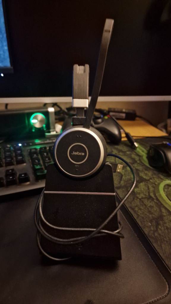 Jabra Evolve 65 SE Wireless Stereo Headset - Bluetooth Headset with Noise-Cancelling Microphone