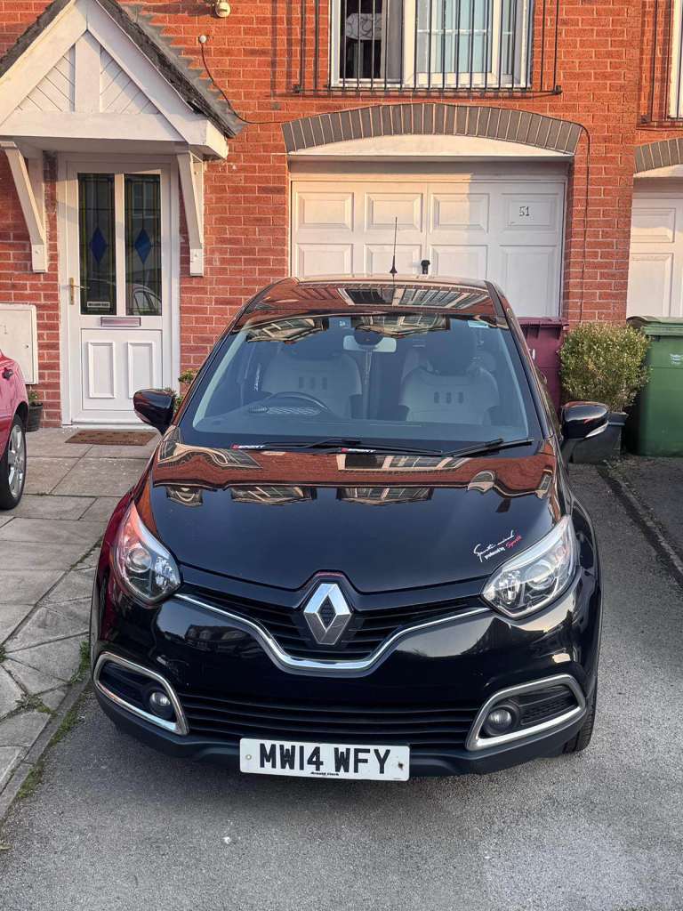 Renault, CAPTUR, Hatchback, 2014, Manual, 898 (cc), 5 doors