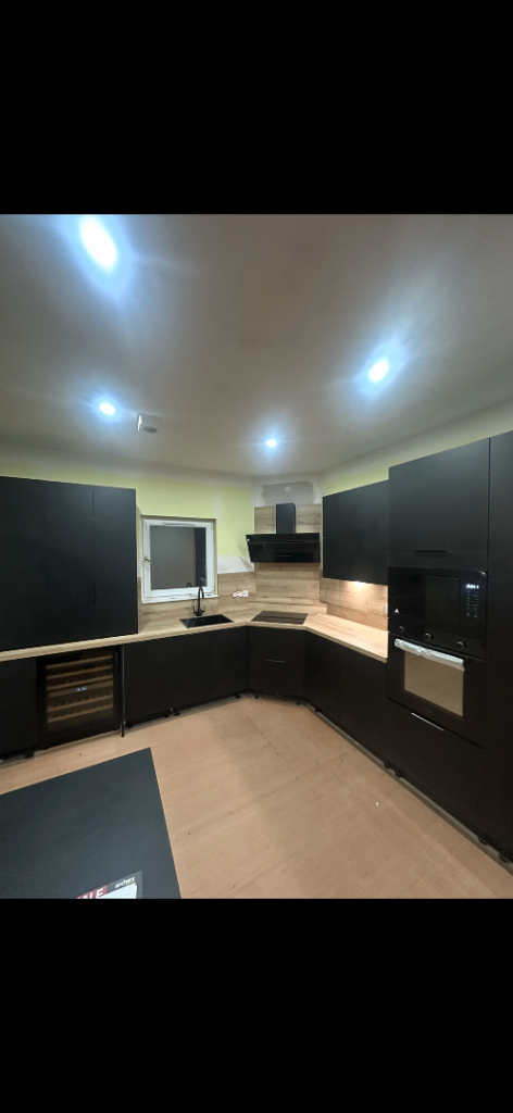 Kitchen and bathroom fitting 