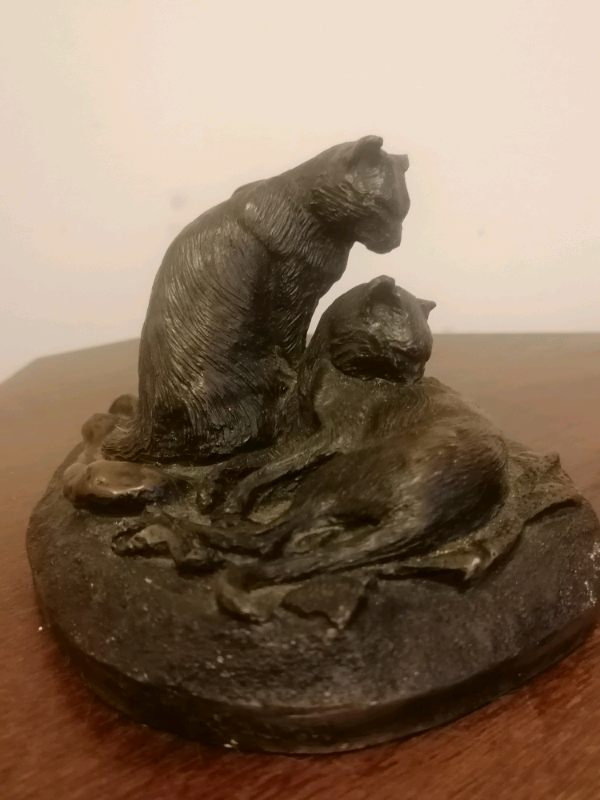 Cold Cast Bronze. 4inch. 2xcats.