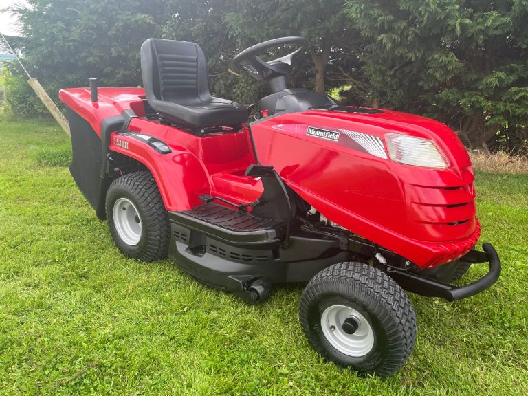 Mountfield ride on lawnmower 