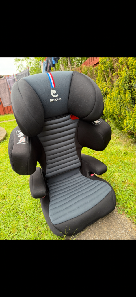 Black Car Seat (Renolux)