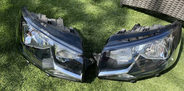 VW Transporter T6 genuine headlights 