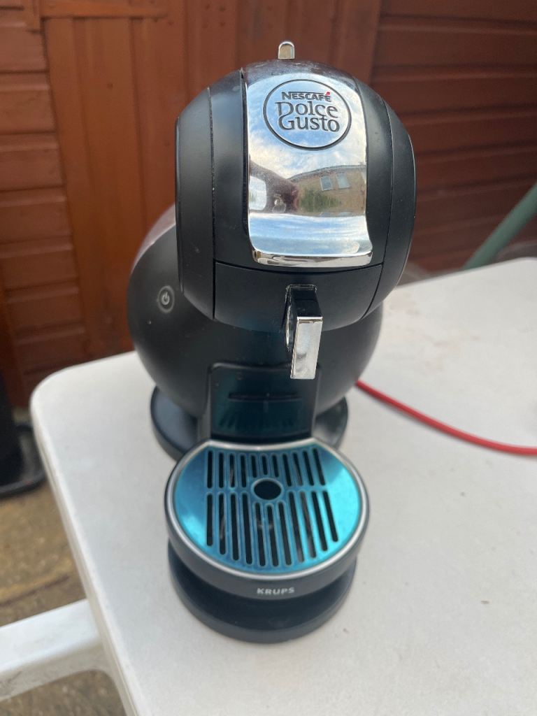 Nescafé Dolce Gusto coffee machine