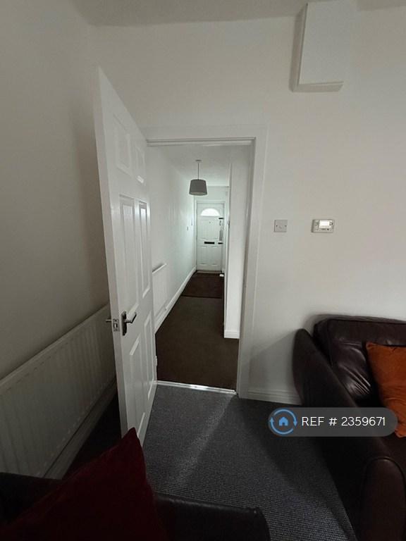 4 bedroom house in Chorley Road, Manchester, M27 (4 bed) (#2359671)
