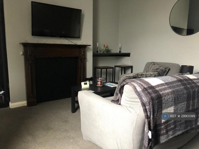 3 bedroom house in Houghton Street, Sunderland, SR4 (3 bed) (#2990099)