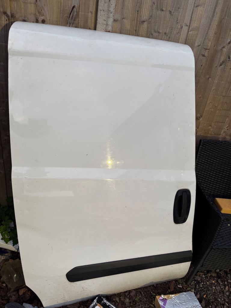 Fiat Doblo RHS side loading door 