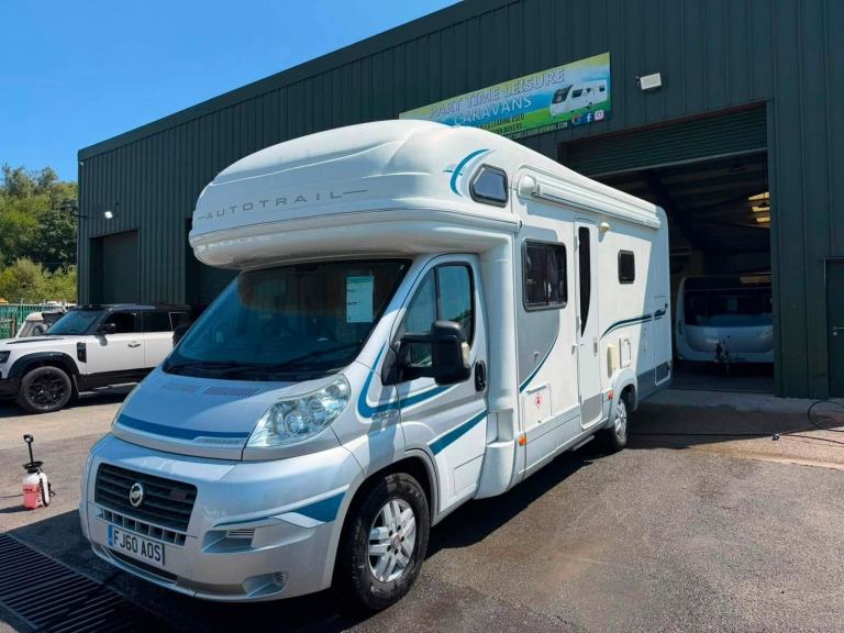 2011 FIAT DUCATO AUTOTRAIL FRONTIER MOHAWK - 6 BERTH MOTORHOME