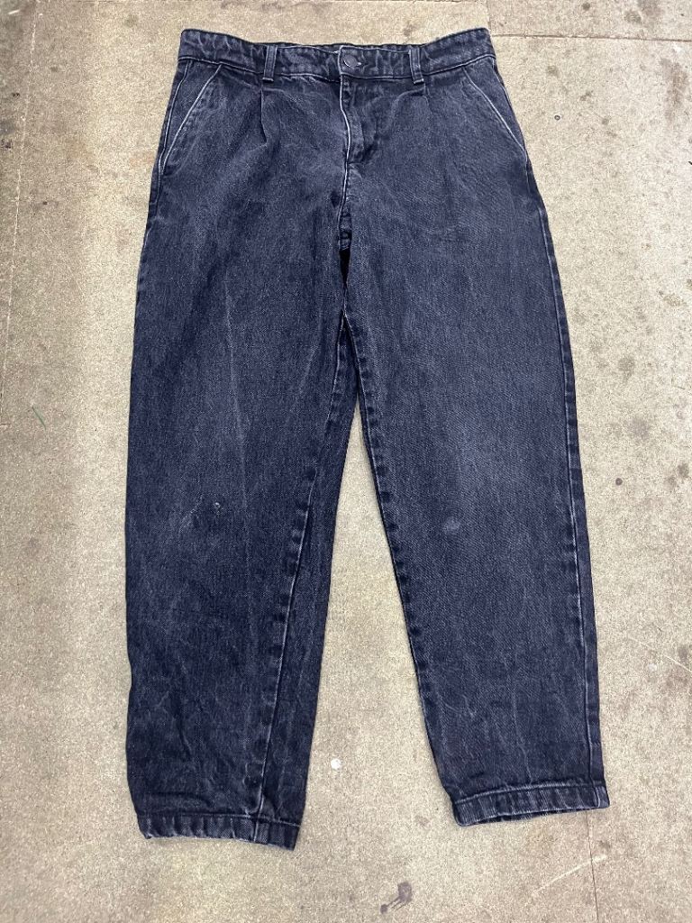 PAIR OF MENS BLACK JACK & JONES LOOSE FITTING JEANS WAIST 32” LEG 30”