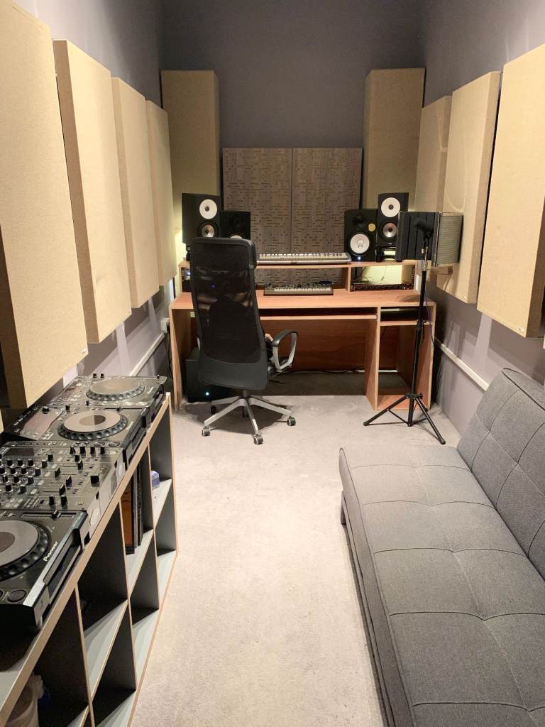 24H Private Music / Recording Studios Hackney Wick - Sound-proofed and sound treated