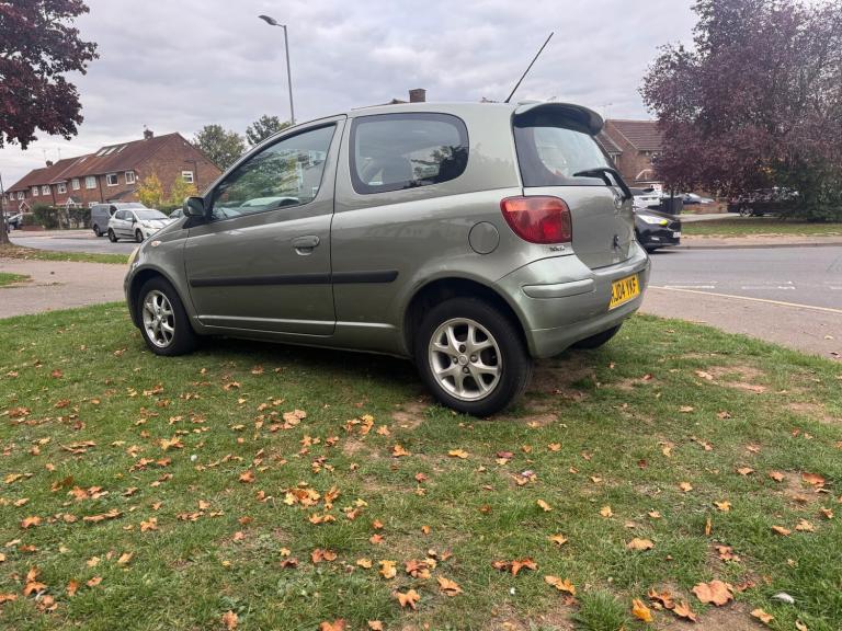 2004 Toyota Yaris 1.3 VVT-i T Spirit 3dr HATCHBACK Petrol Manual