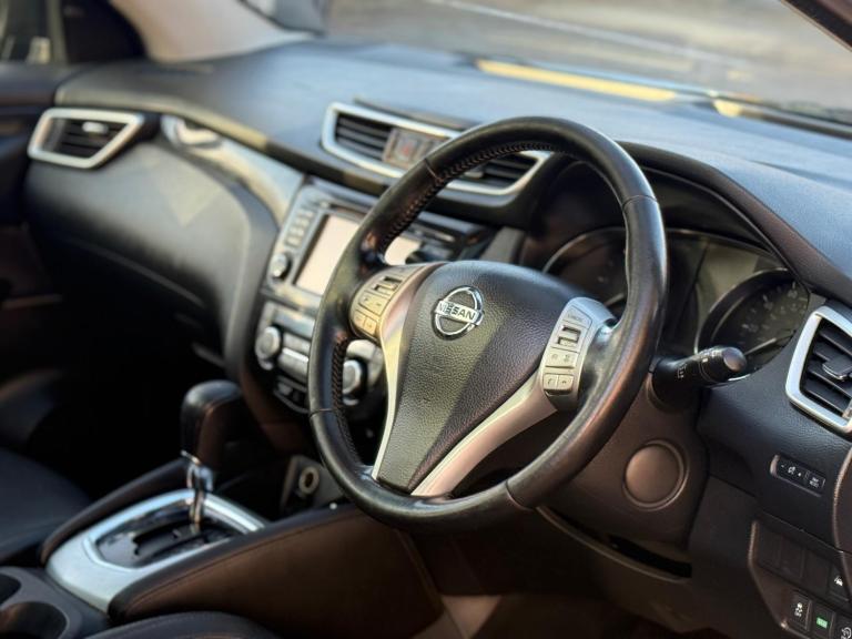 2016 Nissan Qashqai 1.6 dCi Tekna XTRON 2WD Euro 6 (s/s) 5dr Diesel