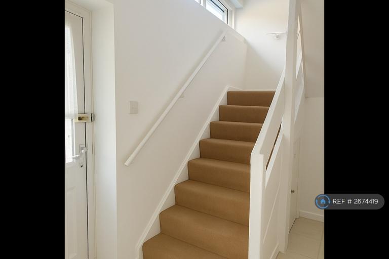 2 bedroom house in Salmond Close, Stanmore, HA7 (2 bed) (#2674419)