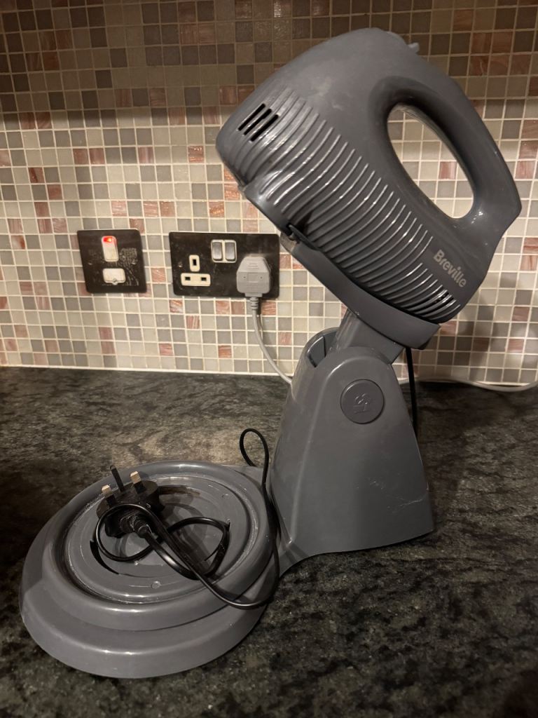 Electric whisk stand 