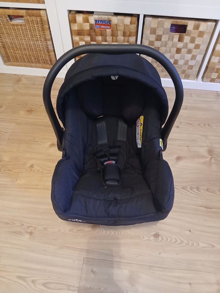 Joie i-Juva Car Seat - Black, Excellent Condition