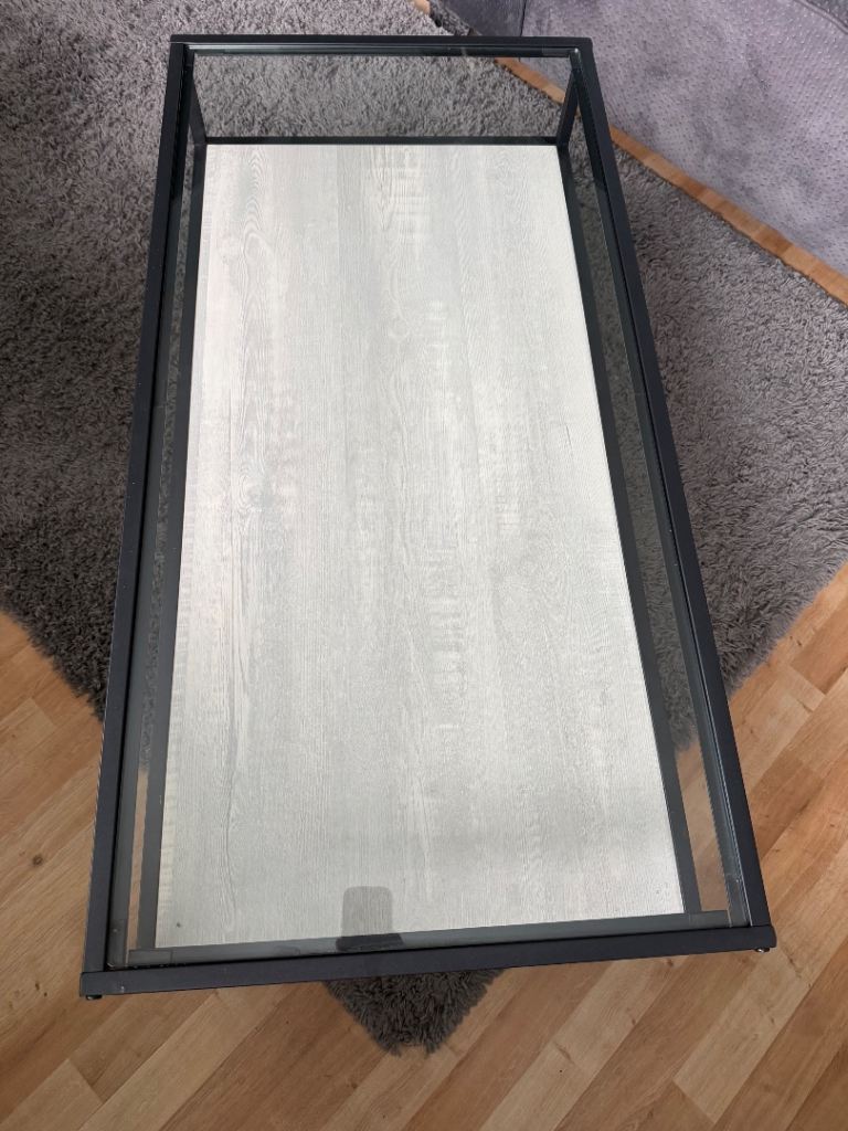 Glass coffee table 