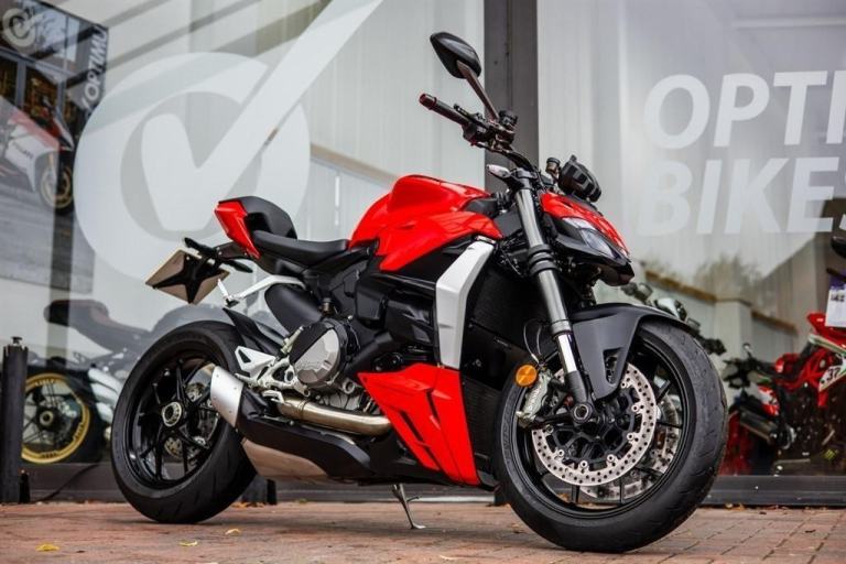 Ducati Streetfighter V2 ! ULTRA LOW MILES ! STUNNING