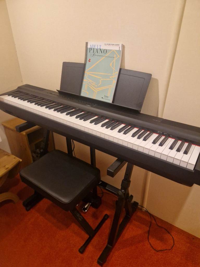 Digital Piano - Yamaha p125 + 3 pedal unit