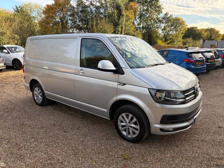 Volkswagen Transporter 2.0 TDI T28 BlueMotion Tech Highline FWD SWB Euro 6 (s/s) 5dr Diesel Manual