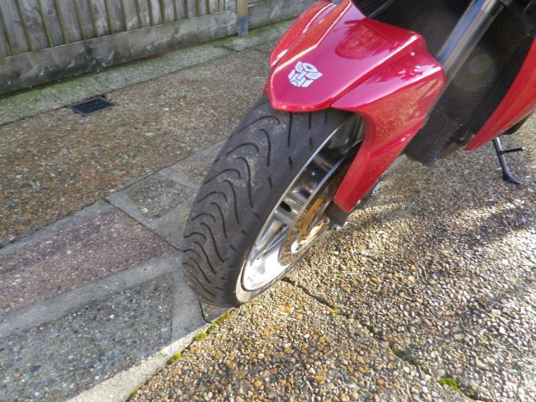 Suzuki BKING B KING GSX1300BK 2011 1340 cc Cresent Suzuki Hayabusa Power Naked