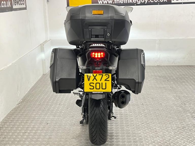 2022 72 Honda NT1100 Manual - 4700 miles
