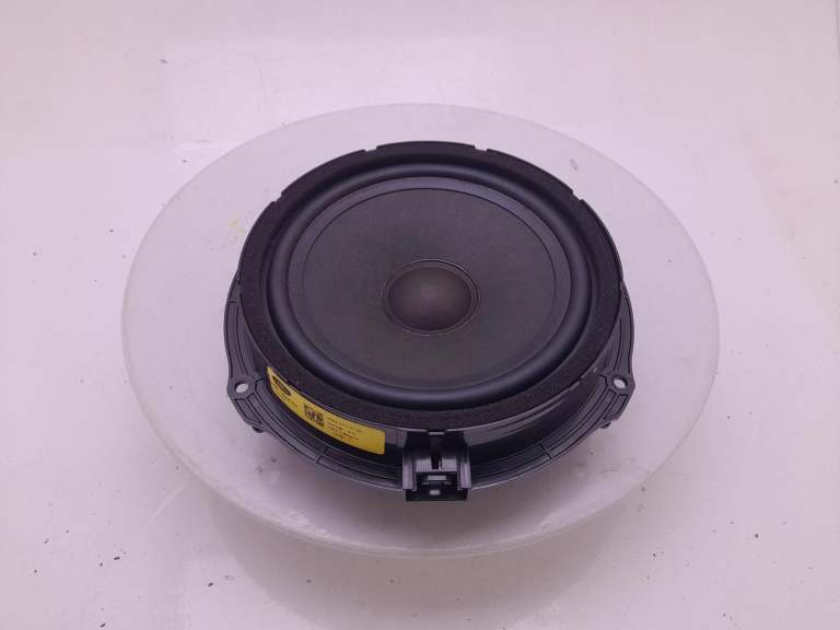 Landrover Range Rover Evoque Subwoofer/Speaker Assembly 2015-2019 Jj3218808ba