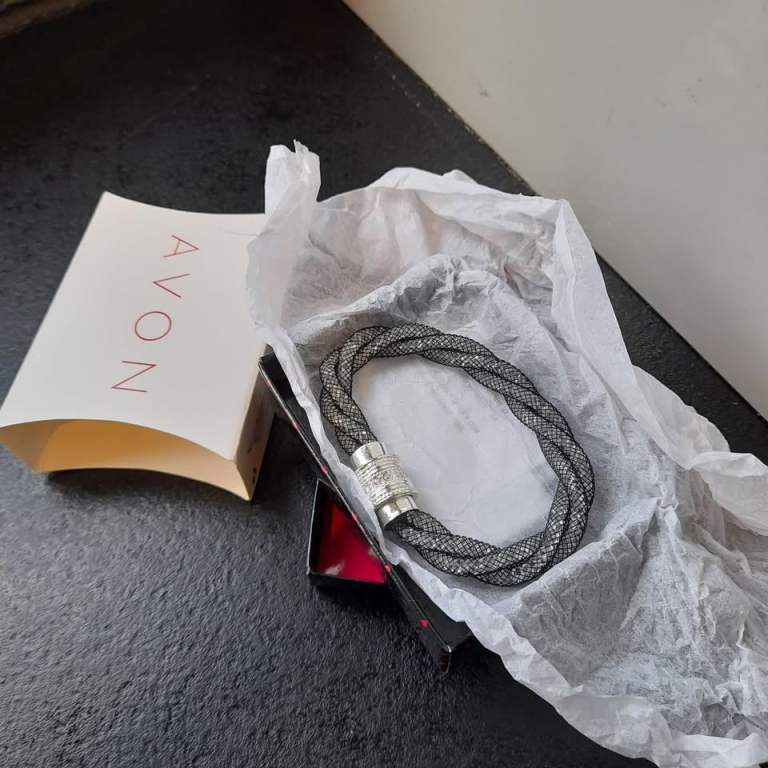Avon Mesh Bracelet