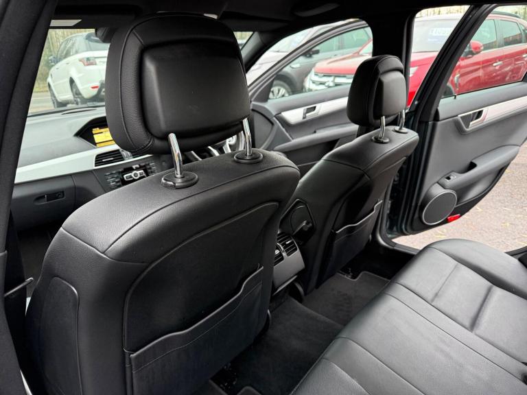 2011 Mercedes-Benz C Class C220 CDI BlueEFFICIENCY Sport 4dr Auto SALOON DIESEL Automatic