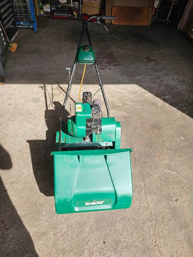 QUALCAST SUFFOLK PUNCH PETROL SELF PROPELLED LAWNMOWER