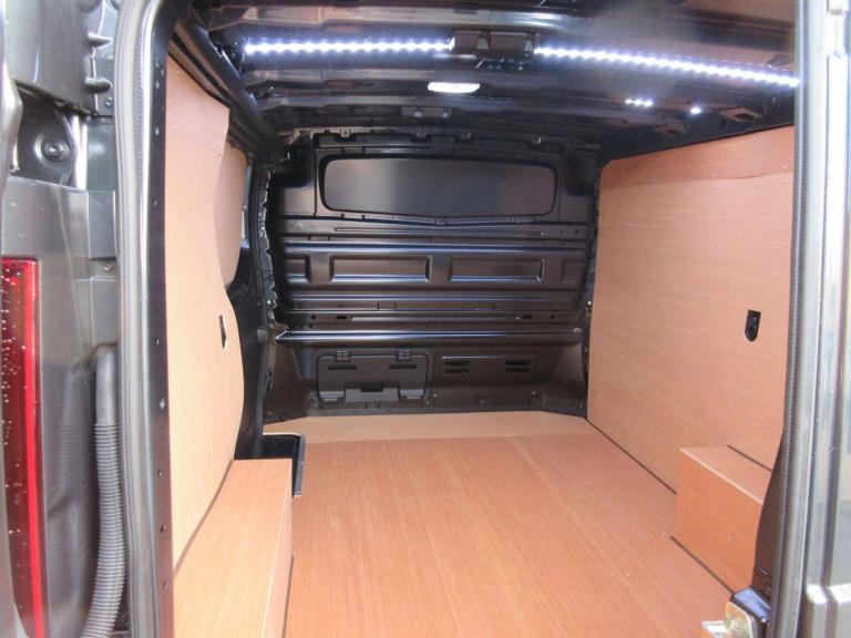 2025 Nissan Primastar 2.0 dCi 30 Tekna Panel Van 5dr Diesel Manual L1 H1 Euro 6 (s/s) (130 ps) PA...