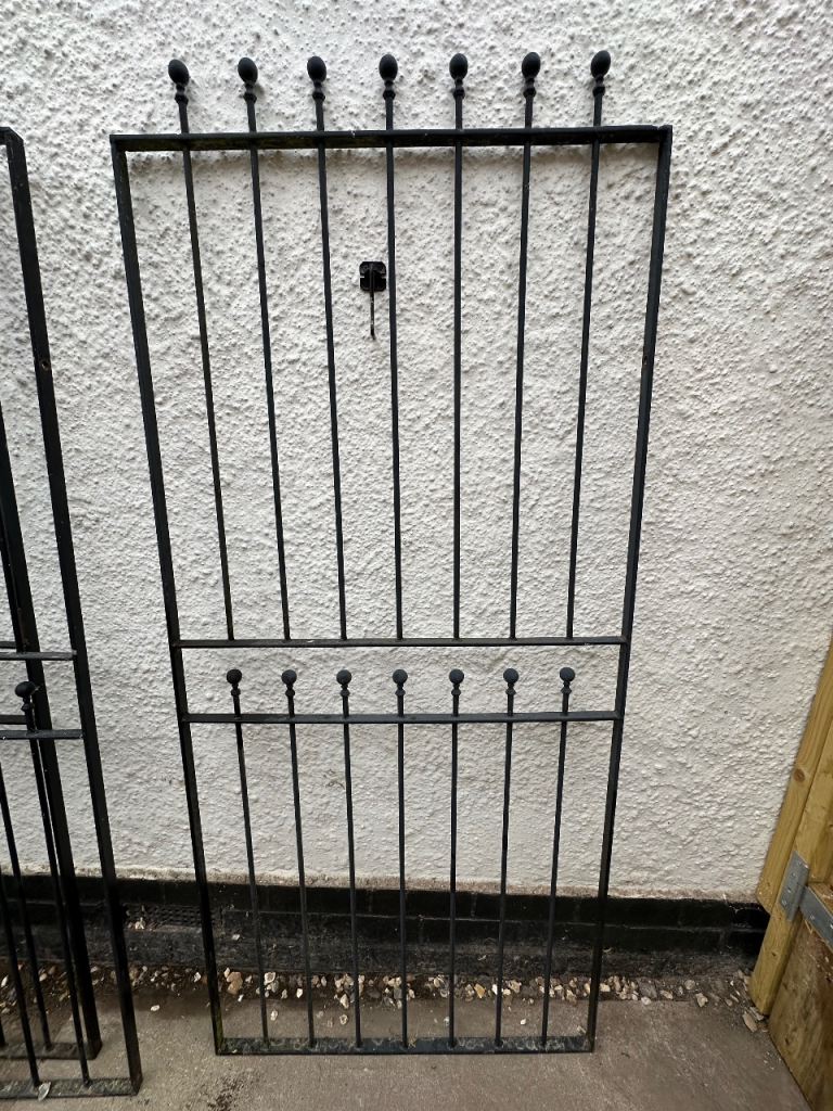 Metal garden gates 