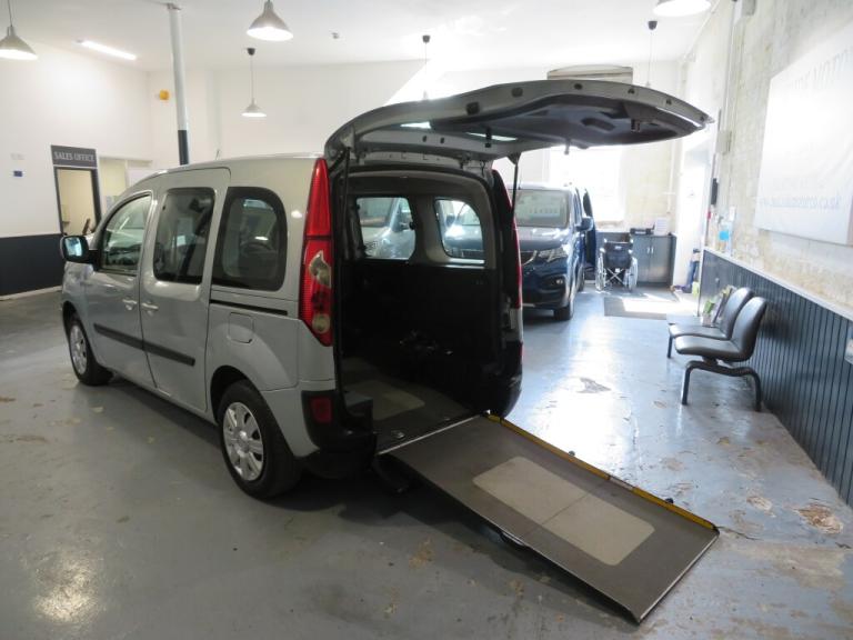 2012 Renault Kangoo WHEELCHAIR CAR WAV DISABLED MOBILITY MPV Petrol Manual