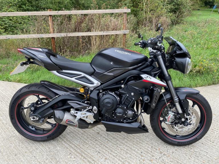 TRIUMPH STREET TRIPLE RS, 2019, 11,397 MILES, YOSHIMURA EXHAUST, CARBON FIBRE