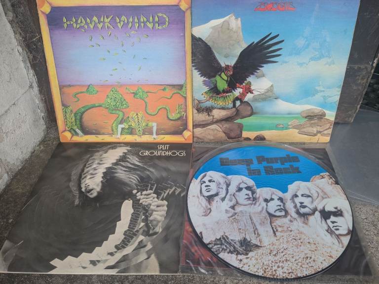 Qty of Vinyl LP records and singles 