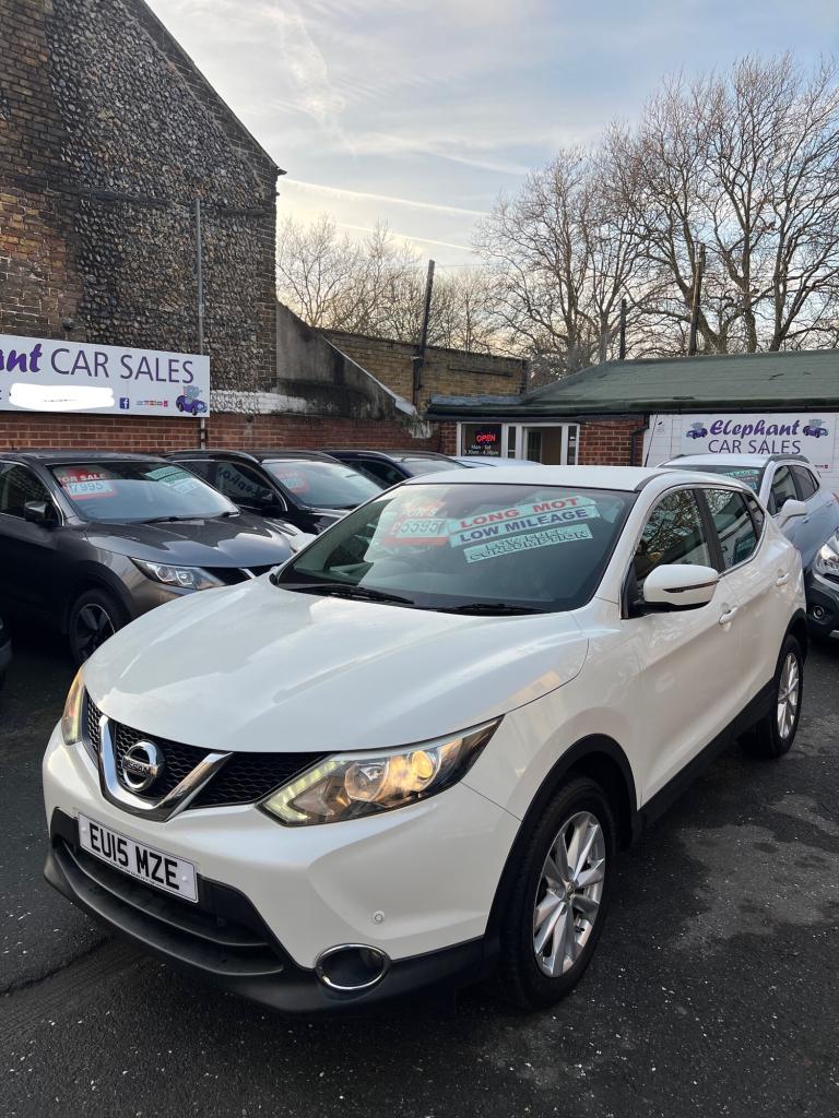 2015 Nissan Qashqai 1.2 DiG-T Acenta [Smart Vision Pack] 5dr HATCHBACK Petrol Manual