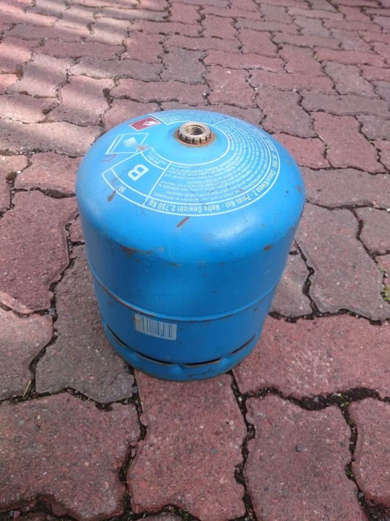 FULL Campingaz R907 camping gas bottle