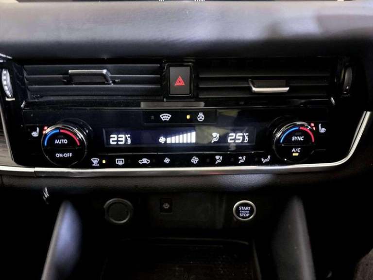 2022 Nissan Qashqai 1.3 DIG-T MHEV Tekna XTRON Euro 6 (s/s) 5dr Automatic SUV Hybrid Automatic