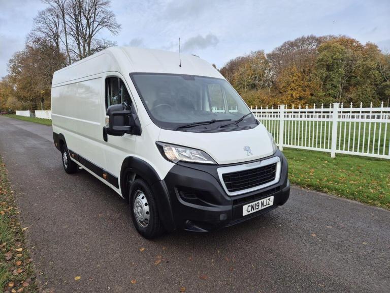 PEUGEOT BOXER 2.0 BlueHDi 435 Professional L4 H2 Euro 6 5dr 2019