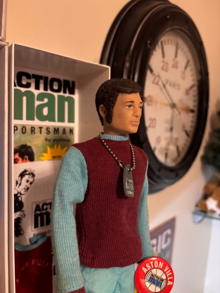VINTAGE ACTION MAN ORIGINAL ASTON VILLA SIDEBURNS FOOTBALL/FOOTBALLER