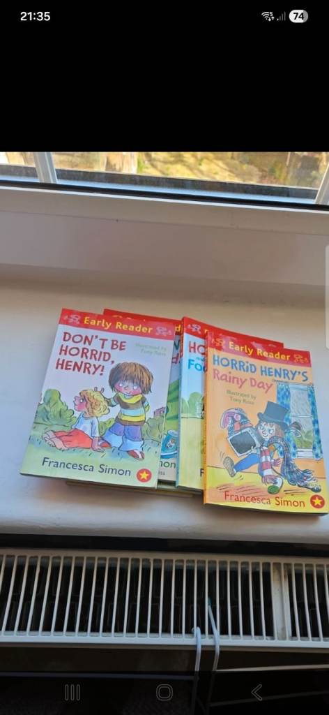 Horrid Henry books set of 8