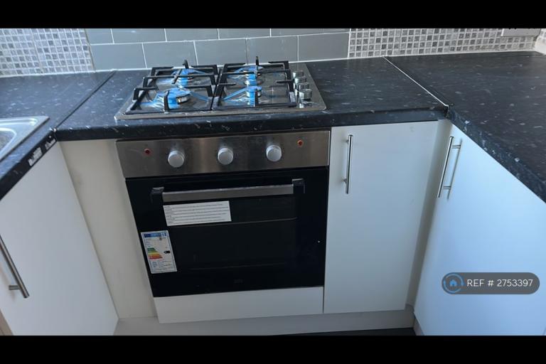 2 bedroom house in Brook Street, Colchester, CO1 (2 bed) (#2753397)