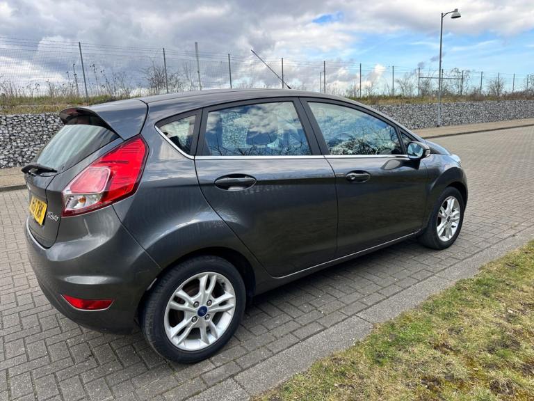 2016 Ford Fiesta 1.0T EcoBoost Zetec Euro 6 (s/s) 5dr HATCHBACK Petrol Manual