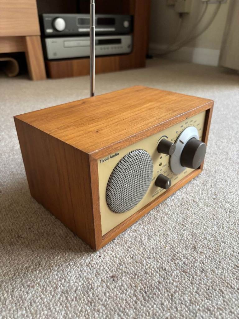 Tivoli Audio Model One AM/FM table radio