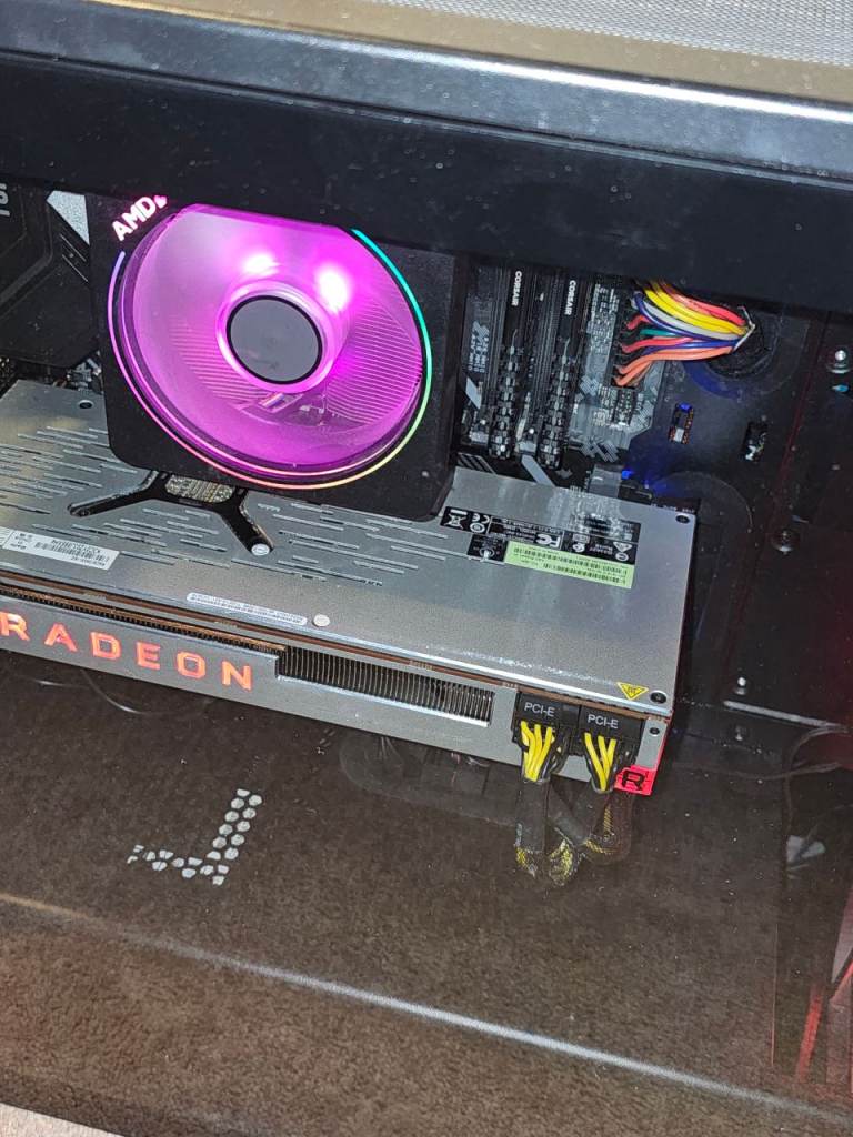 Gaming PC - Ryzen 7 2700X | 32GB RAM | Radeon VII 16GB