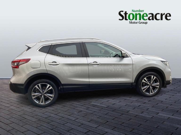 2019 Nissan Qashqai 1.3 DiG-T N-Connecta 5dr HATCHBACK PETROL Manual