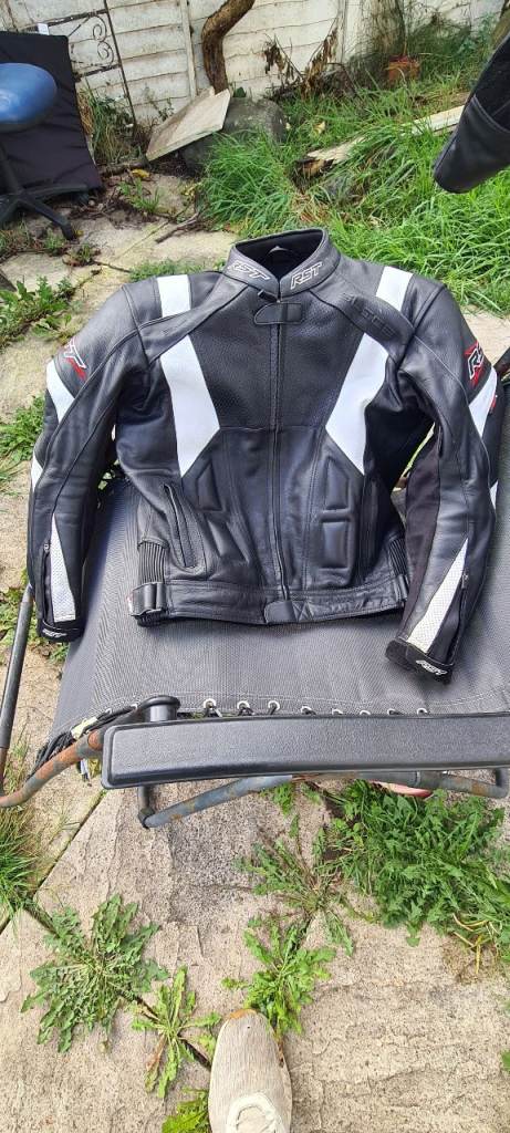 RST LEATHERS 