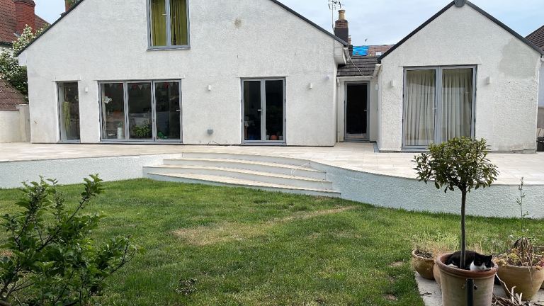 Large lovely Kingsize room