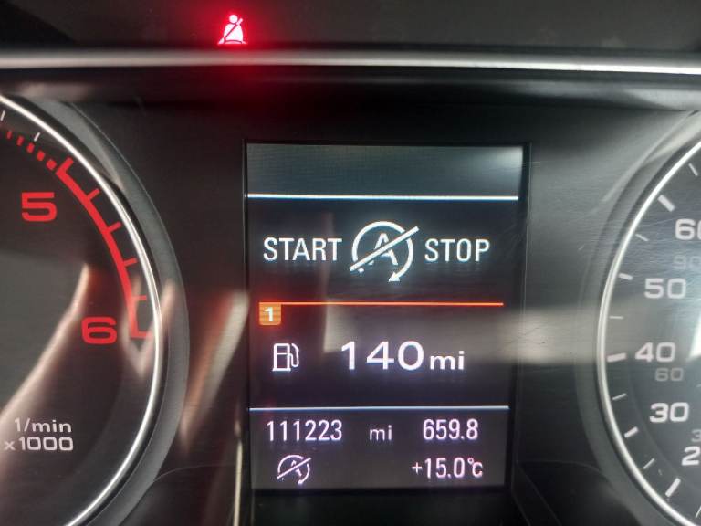 Audi, A4, Saloon, 2014, Manual, 1968 (cc), 4 doors